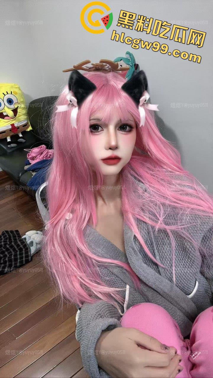 顶级CosG奶萝莉美少女福利姬【煜煜】黑丝性感情趣装裸舞，一线天美鲍榨汁自慰  第65张