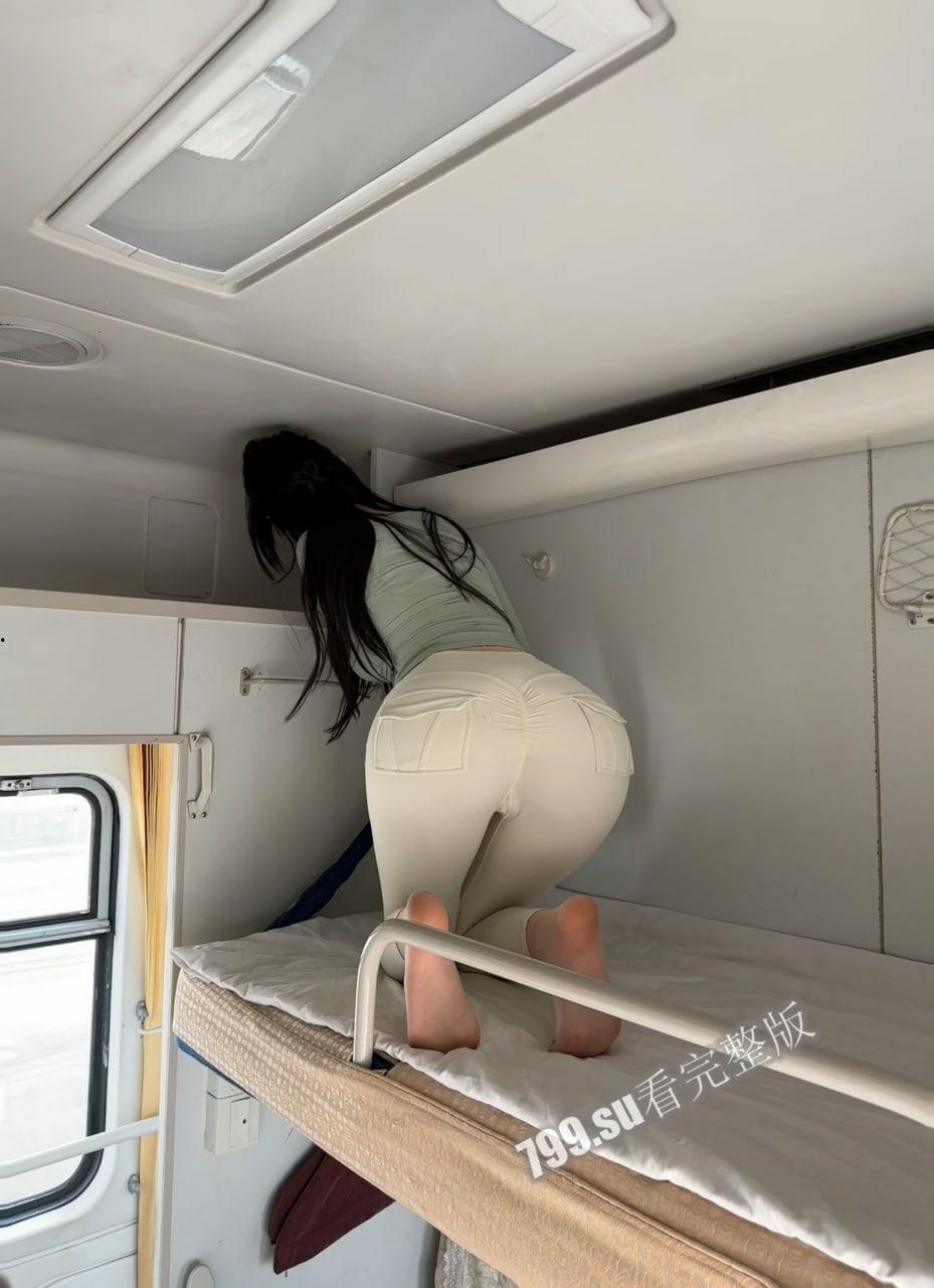 极品网红女神 脸红『Dearie』魅惑新作《高铁之旅》阴部鼓鼓的 各种姿势太欠操了  第38张