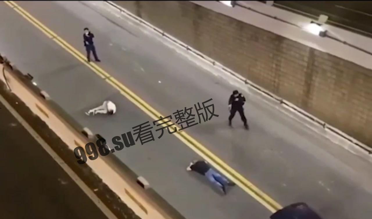 11.15台湾忠孝东路隧道，小伙撞死人还袭警遭警察击毙，全过程视频  第3张