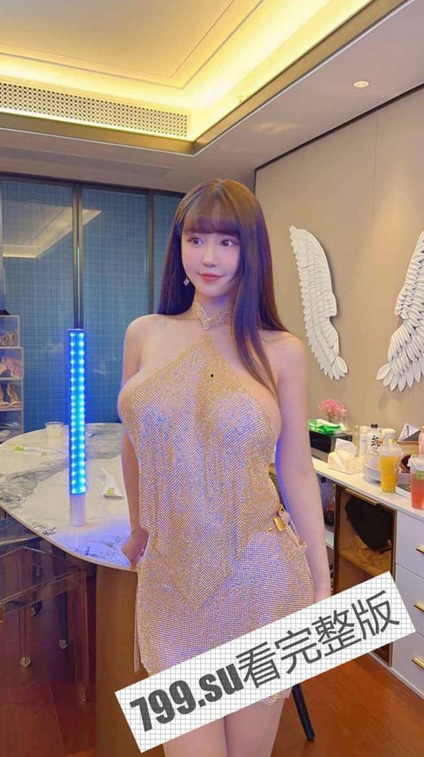 巨乳网红 朱可儿 2023 最新付费私拍 透视肉丝 + 金色性感裙  第3张