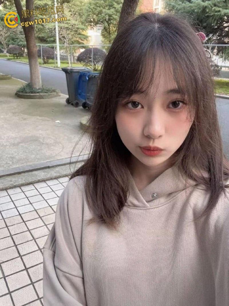 富二代约炮大神【fkabuto】，约操江苏05年清纯嫩妹，极品身材跳蛋调情，翘臀后入爽到腿抖！  第1张