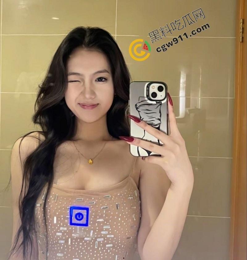 上海风骚名媛刘伊娜化身极致尤物，遭神秘金主疯狂宠爱！深夜酒店火辣春光，令人心驰神往  第7张