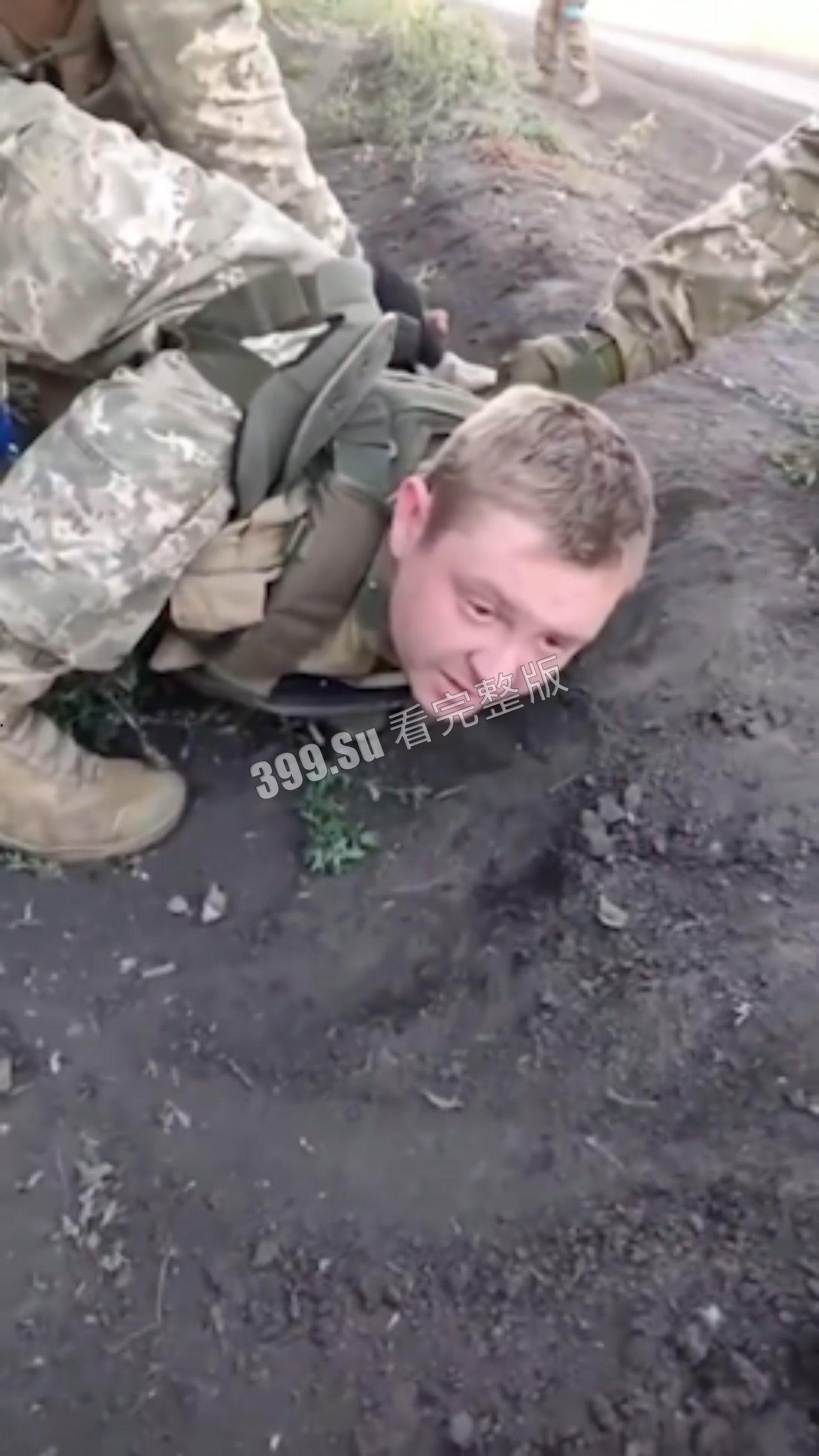 俄乌战争第一视角实录合集  现场只能用惨烈来形容 能留全尸的便算是幸运了 心理承受能力低的瓜友 勿点！！ 第6张