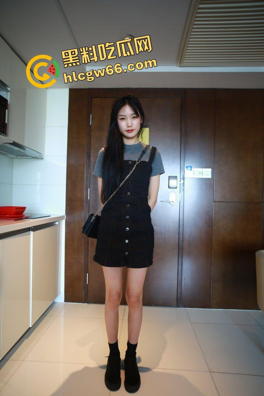 摄影师骗操极品学生妹,长腿翘臀嫩穴粉粉嫩,摆拍几组就主动分腿让操,果然学生最好骗! 第1张 摄影师骗操极品学生妹,长腿翘臀嫩穴粉粉嫩,摆拍几组就主动分腿让操,果然学生最好骗! 第1张