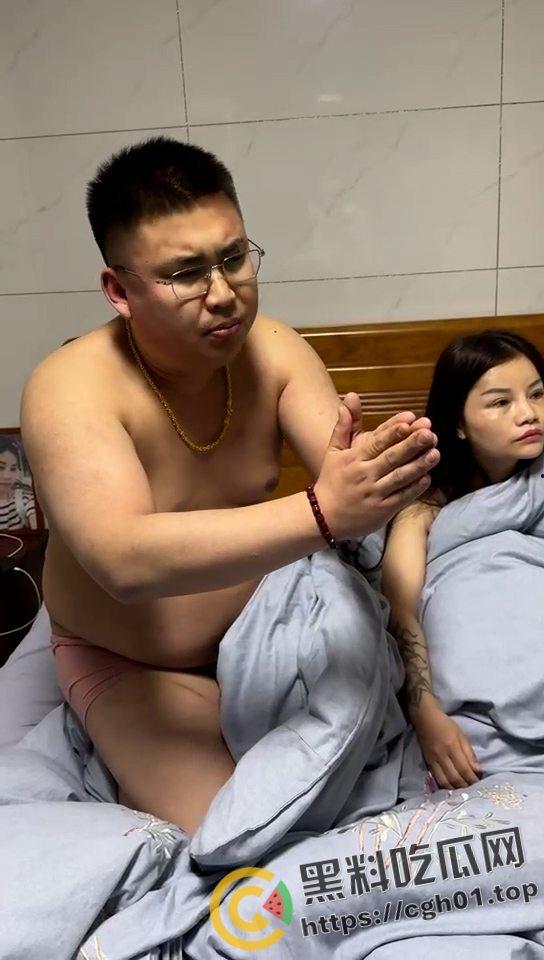 罕见！坐而论道式捉奸 丈夫带人捉奸淫妇 被小三讲道理 哥们佛学院毕业的吧  第5张