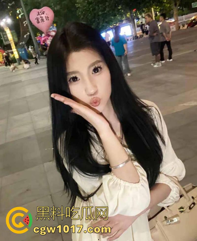 山东理工大学【赵一楠】，床上风骚至极，花样姿势性感撩人，翘起白嫩肥臀，任由肉棒狂捣，不雅视频曝光！  第3张