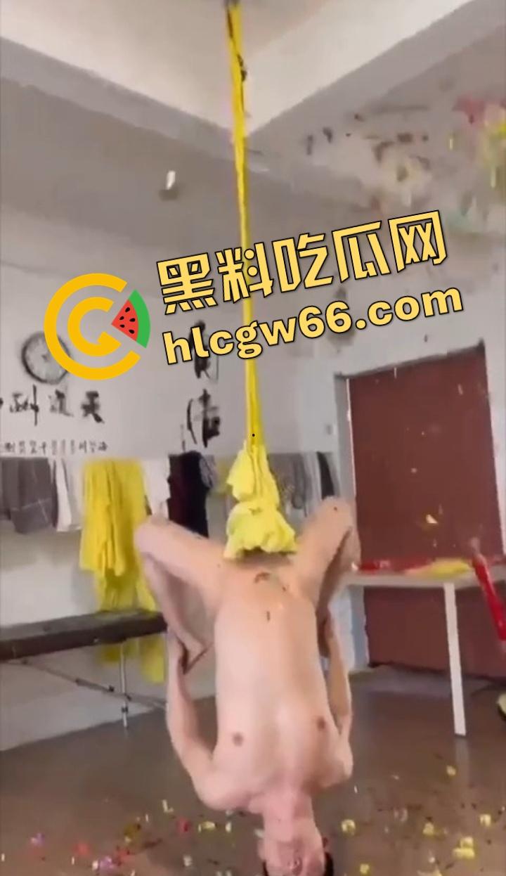 坠蛋狠人现身,农夫山泉挂蛋蛋只是日常,吊妹子上天才是绝活,这根铁鸡儿能打穿玄武门! 第4张 坠蛋狠人现身,农夫山泉挂蛋蛋只是日常,吊妹子上天才是绝活,这根铁鸡儿能打穿玄武门! 第4张