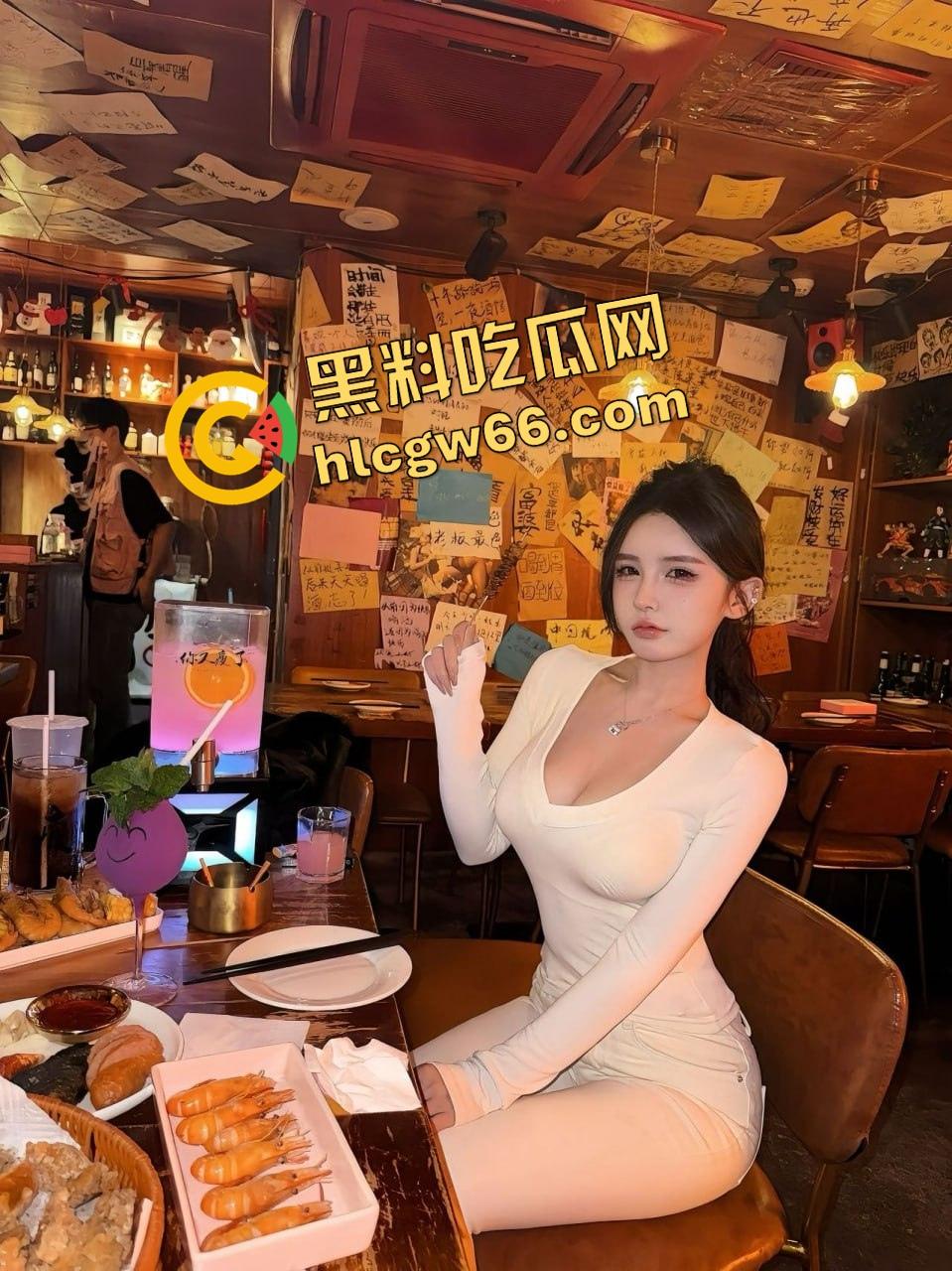 青岛骚逼『丹丹』干伴游卷走大哥30万跑路曝光，拿25万现金加5万转账陪睡一晚就跑路！  第24张