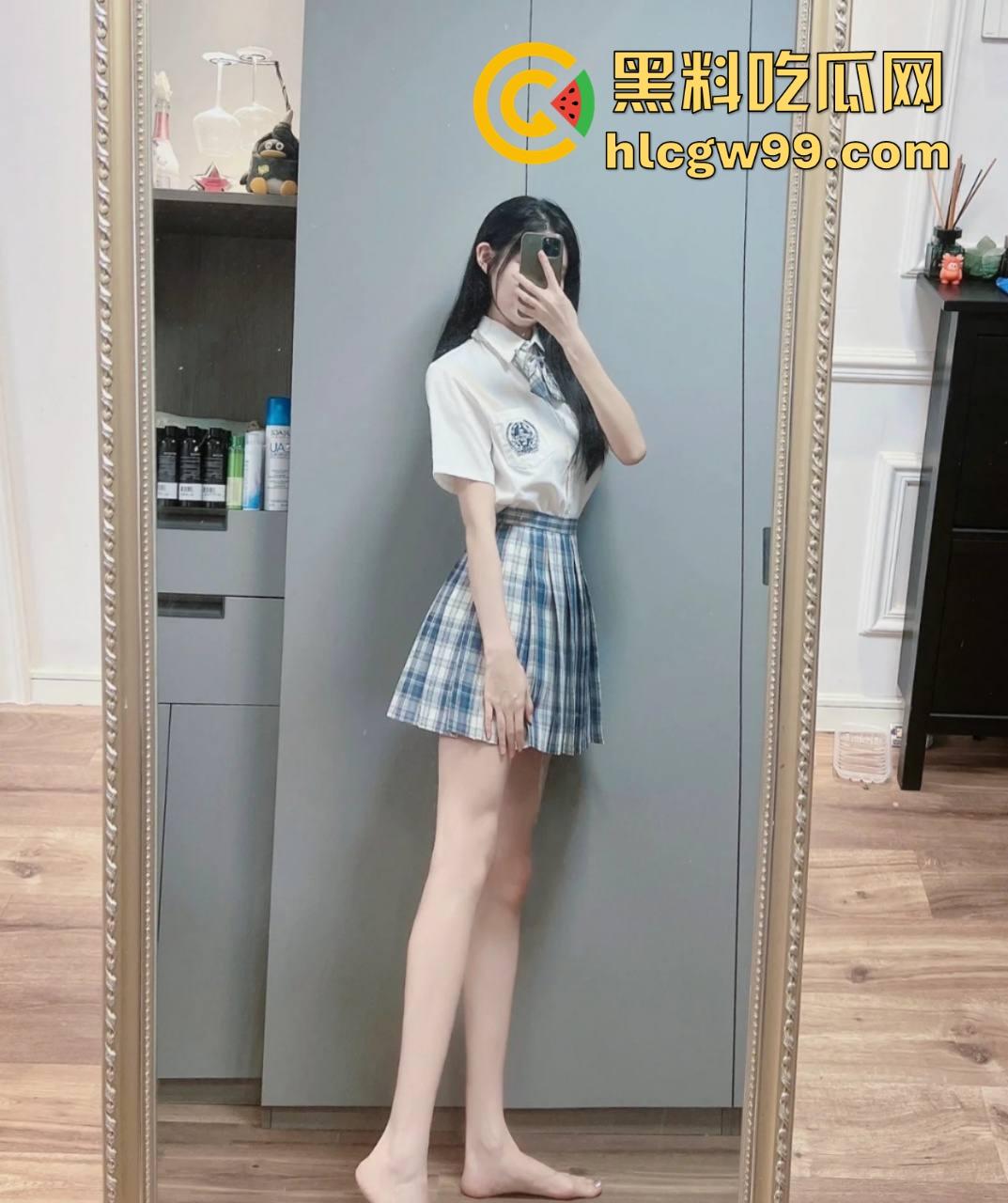 山西林业职业技术学院『林甜甜』曾经的高冷女神如今成跪地小母狗,喝尿舔脚任人践踏,扇脸羞辱都不敢喘气! 第2张 山西林业职业技术学院『林甜甜』曾经的高冷女神如今成跪地小母狗,喝尿舔脚任人践踏,扇脸羞辱都不敢喘气! 第2张