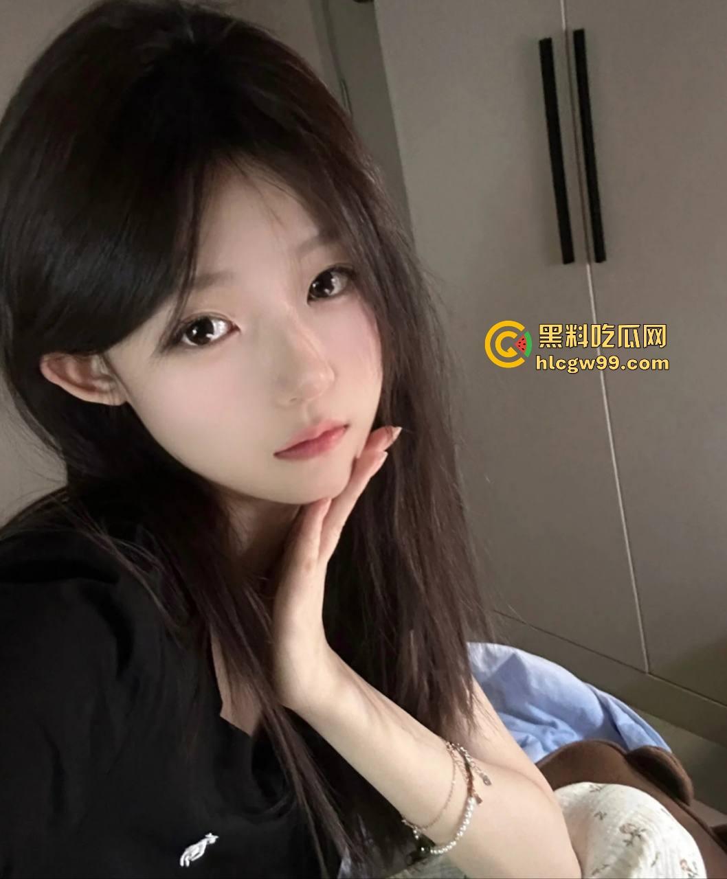 山西林业职业技术学院『林甜甜』曾经的高冷女神如今成跪地小母狗,喝尿舔脚任人践踏,扇脸羞辱都不敢喘气! 第3张 山西林业职业技术学院『林甜甜』曾经的高冷女神如今成跪地小母狗,喝尿舔脚任人践踏,扇脸羞辱都不敢喘气! 第3张