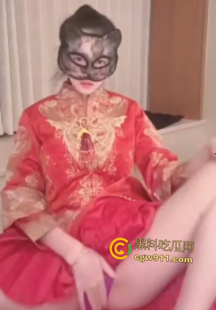 网红【大熊硬糖】经常在家自摸骚逼，超人技能模拟口爆，真空凸点揉奶隔空榨精，金主把持不住隔空射！  第5张