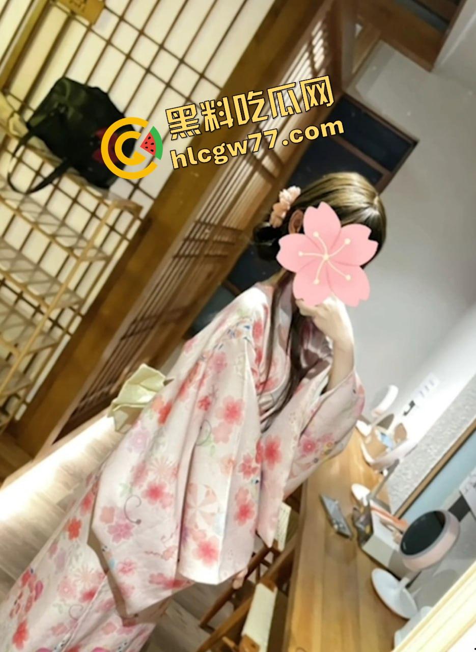 上海同济大学嫩妹【刘思雨】欠前男友钱不还,最后靠卖身结婚抵债,这婚礼干脆叫赔偿仪式吧! 第9张 上海同济大学嫩妹【刘思雨】欠前男友钱不还,最后靠卖身结婚抵债,这婚礼干脆叫赔偿仪式吧! 第9张