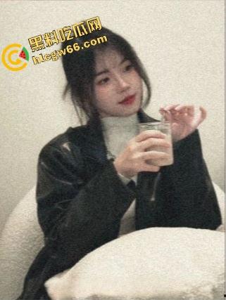 大学生灰丝女友被内射视频曝光，出轨后被男友爆料，娇喘羞叫全程不露脸照样硬！  第3张