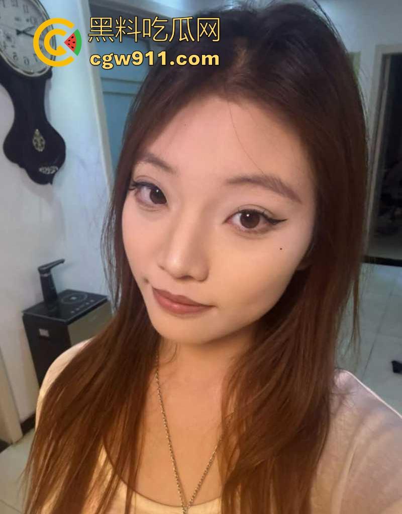 浙江反差女大【王钰婷】不雅视频流出，白虎蜜穴粉嫩诱人，约炮成瘾榨精母狗，无套爆操叫声超淫！  第5张