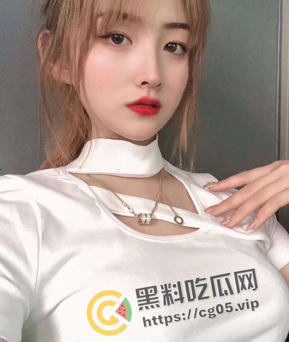 连云港护士【徐璐】被前男友爆出和院长偷情 一对挺拔的白兔把院长迷的不行 叫声爽撸  第1张