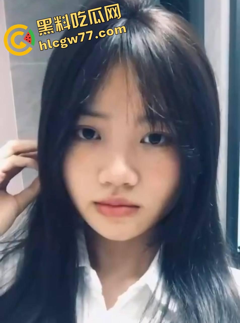 南昌财院【钱西西】面试前刚写完入党申请书,晚上就给人骑,床上爽的脸都被干变形! 第2张 南昌财院【钱西西】面试前刚写完入党申请书,晚上就给人骑,床上爽的脸都被干变形! 第2张