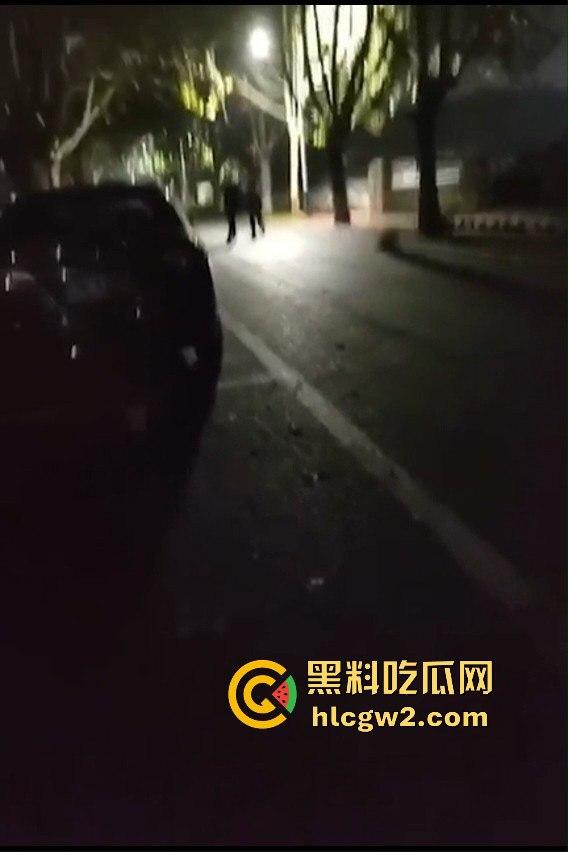 杭州艺校纯爱战士再倒下 女友在校期间背着男友发裸照自慰视频 被抓后校内怒扇耳光 真是母狗属性拉满！  第4张