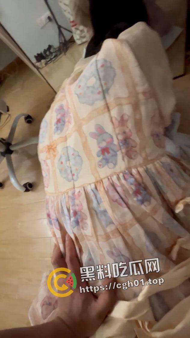 鬼火黄毛和洛丽塔 揪奶头揪到哭扯着头发后入 这就是黄毛的含金量  第5张