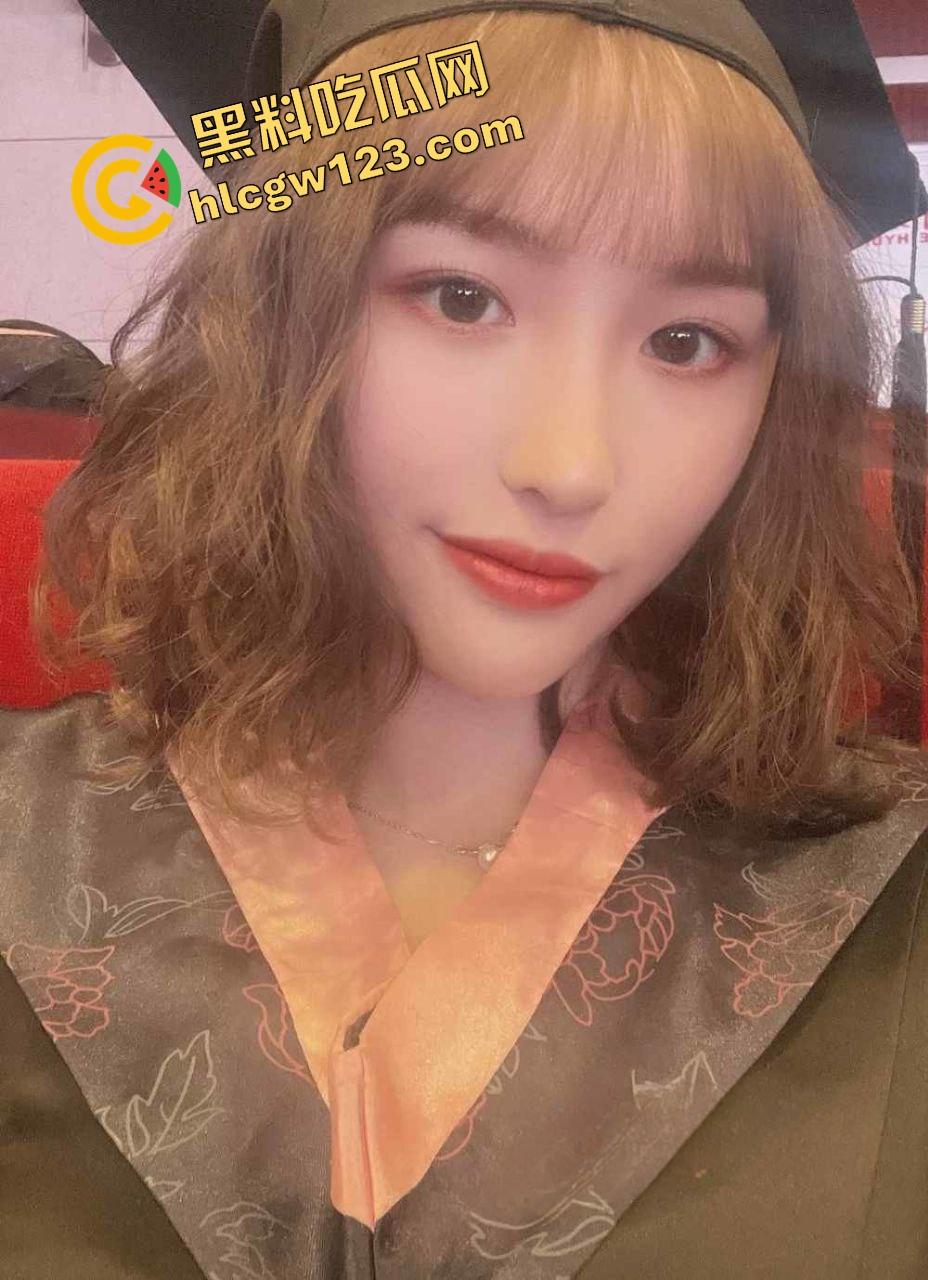 青岛大学研究生【程明琪】塌房 清纯学霸身材堪比模特,却被渣男曝光床照,粉嫩身躯全网疯传! 第6张 青岛大学研究生【程明琪】塌房 清纯学霸身材堪比模特,却被渣男曝光床照,粉嫩身躯全网疯传! 第6张