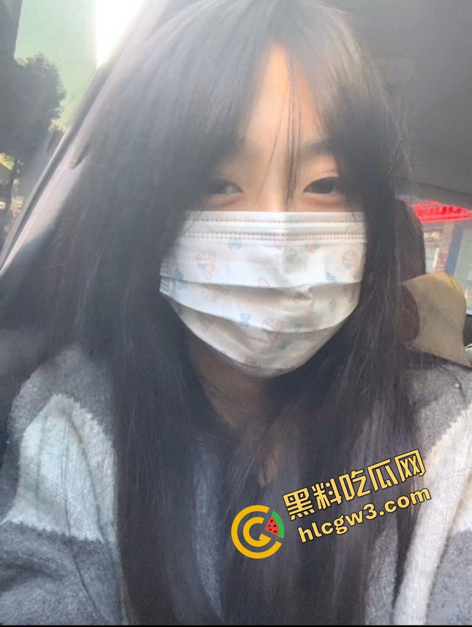 贵溪职业中学反差精神口罩妹【李诗涵】与职高小混混多人激情 小房间内各种草逼！独家流出！  第1张