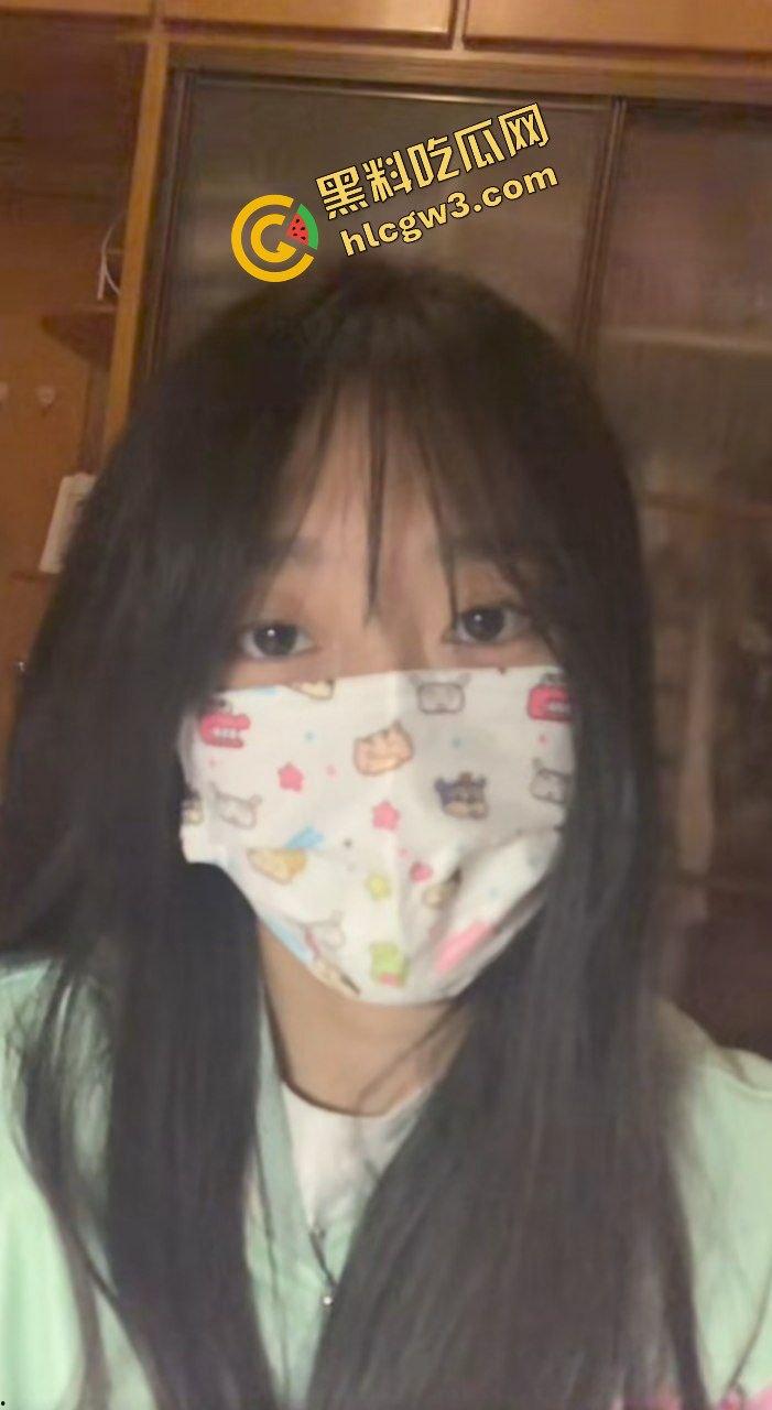 贵溪职业中学反差精神口罩妹【李诗涵】与职高小混混多人激情 小房间内各种草逼！独家流出！  第5张