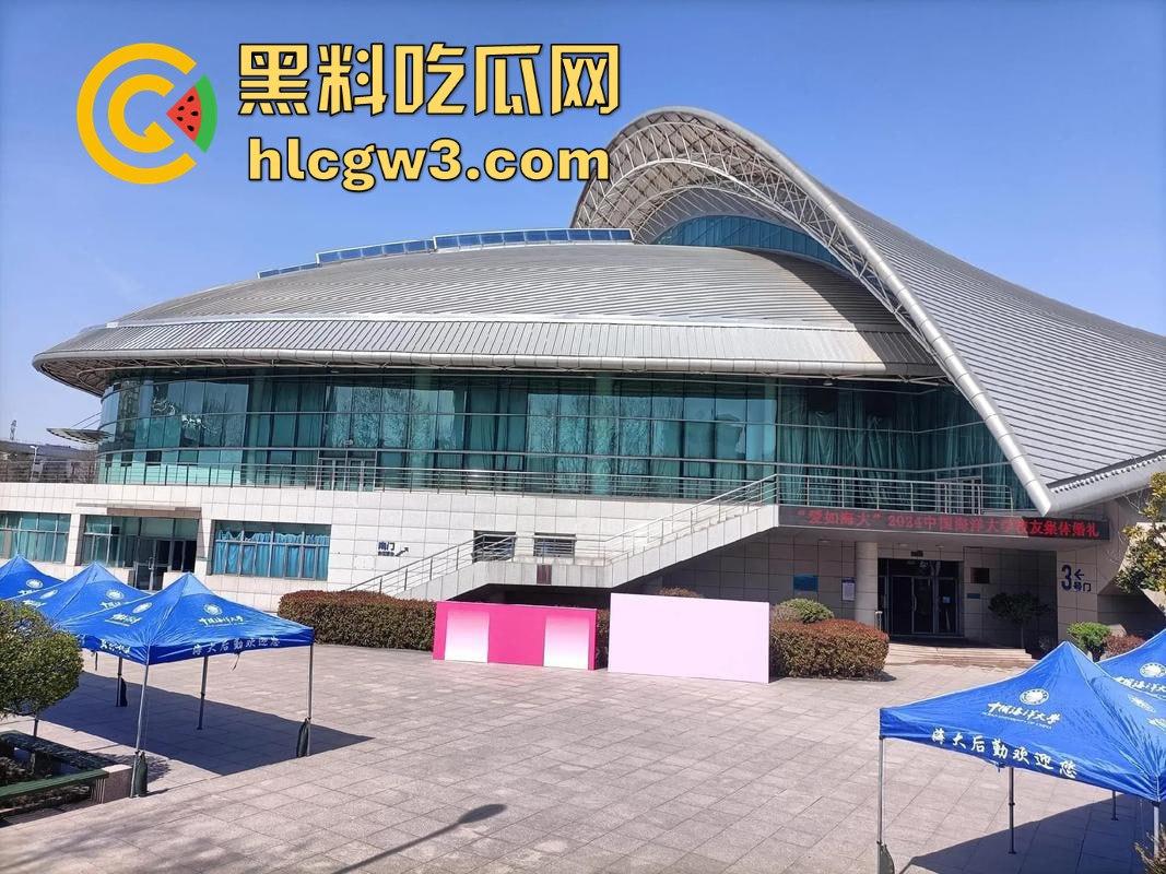 青岛海洋大学的骚情侣课堂窗外直接开搞 窗边扣逼声啪啪响 老师讲课被迫加背景音 海洋大学不愧是浪之巅！  第7张