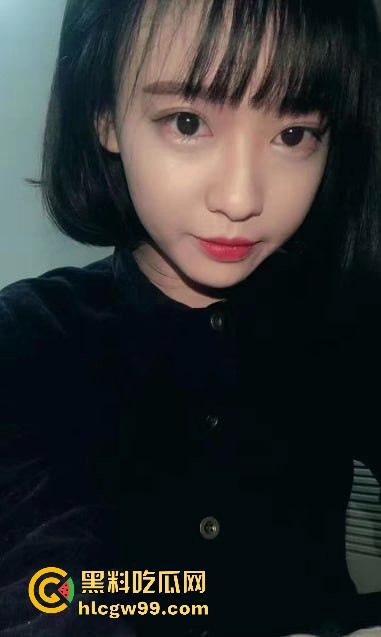 抖音热榜写字女神【十里桃花】定制视频曝光，隐退前的最后绝唱，清纯甜美娇羞大乳，很有撸点！  第3张