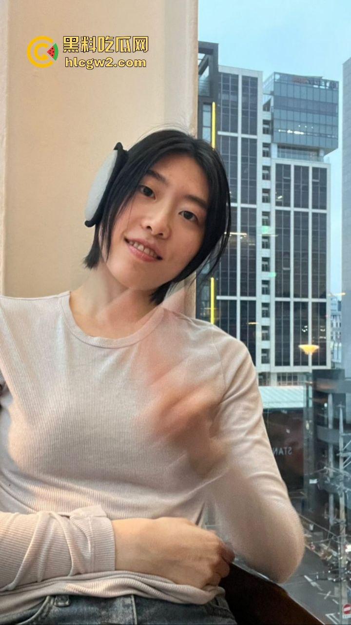 北京SOHO健身女教练【范珊珊】自拍自慰视频疯传，桃红奶晕勾引男学员报课，健身报得多还能上床？  第7张