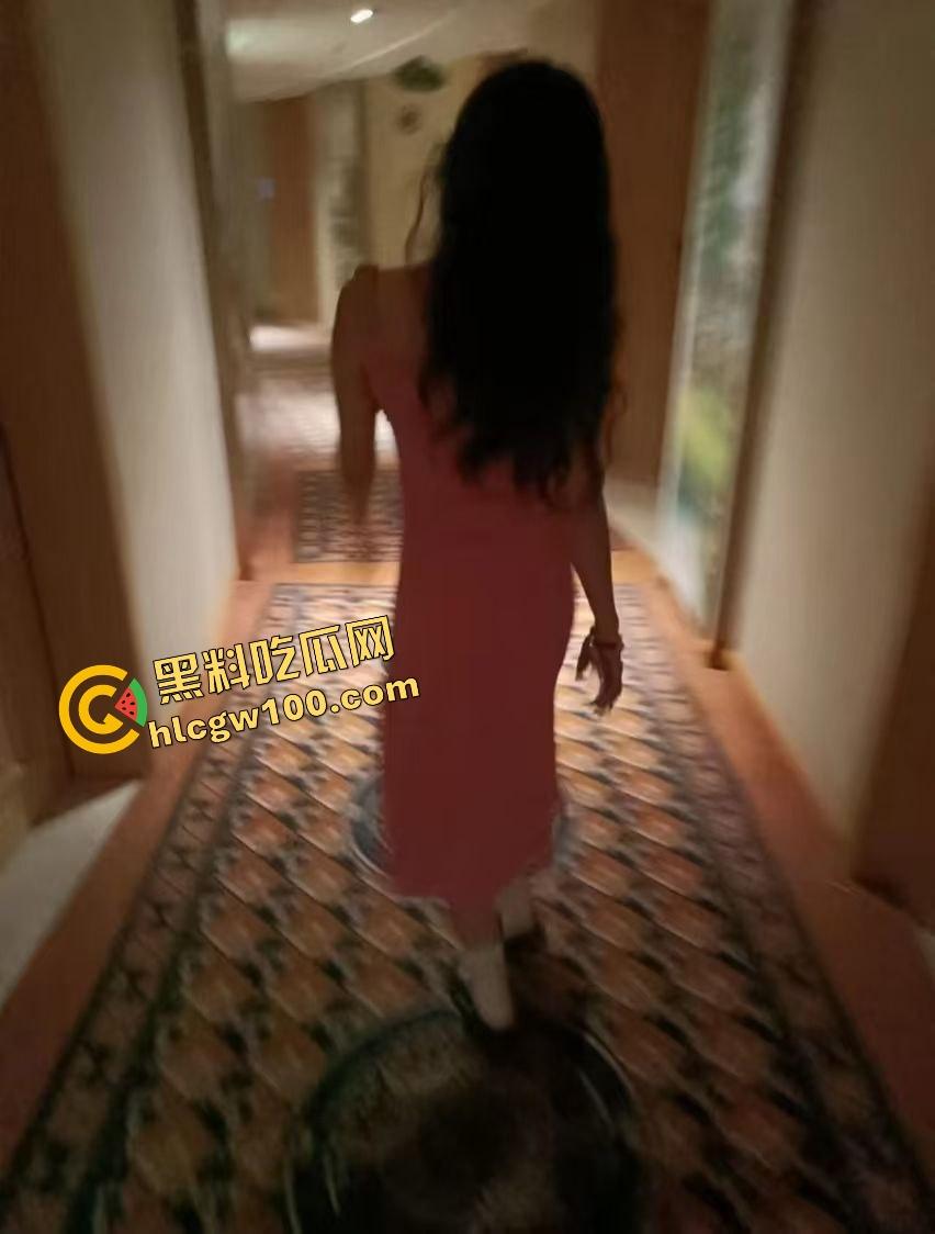 广东外语艺术清纯妹反差婊『江宜瑶』酒吧乱混勾引单男，酒店约操深喉爆怼美臀嫩逼！原创独家曝光流出！  第6张