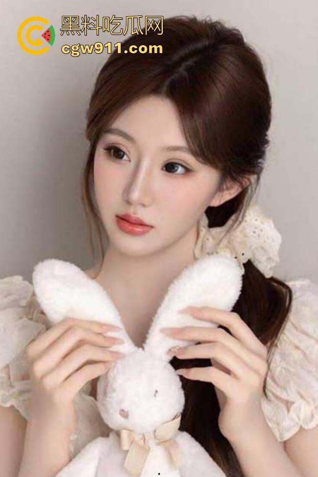 海角乱伦！把穿着黑色情趣内衣的堂妹调教成母狗，淫荡对白花式做爱，无套内射骚穴！  第3张