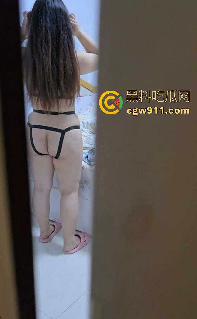 海角乱伦！把穿着黑色情趣内衣的堂妹调教成母狗，淫荡对白花式做爱，无套内射骚穴！  第5张