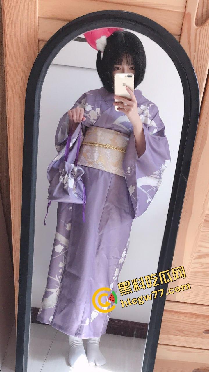上海杨浦区美甲店女老板『南冯玥』穿日式和服拍骚照,白虎小骚逼真是极品中的极品,这老板娘谁不想操? 第1张 上海杨浦区美甲店女老板『南冯玥』穿日式和服拍骚照,白虎小骚逼真是极品中的极品,这老板娘谁不想操? 第1张