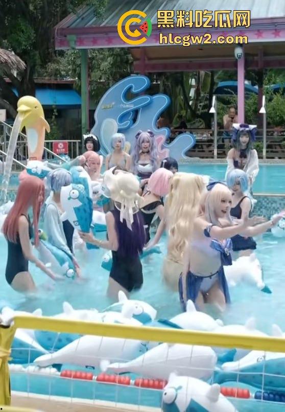 广州萤火虫漫展惊现真空上阵 一Coser不穿内裤现身，引摄影师蜂拥狂拍，正面视频曝光！  第3张