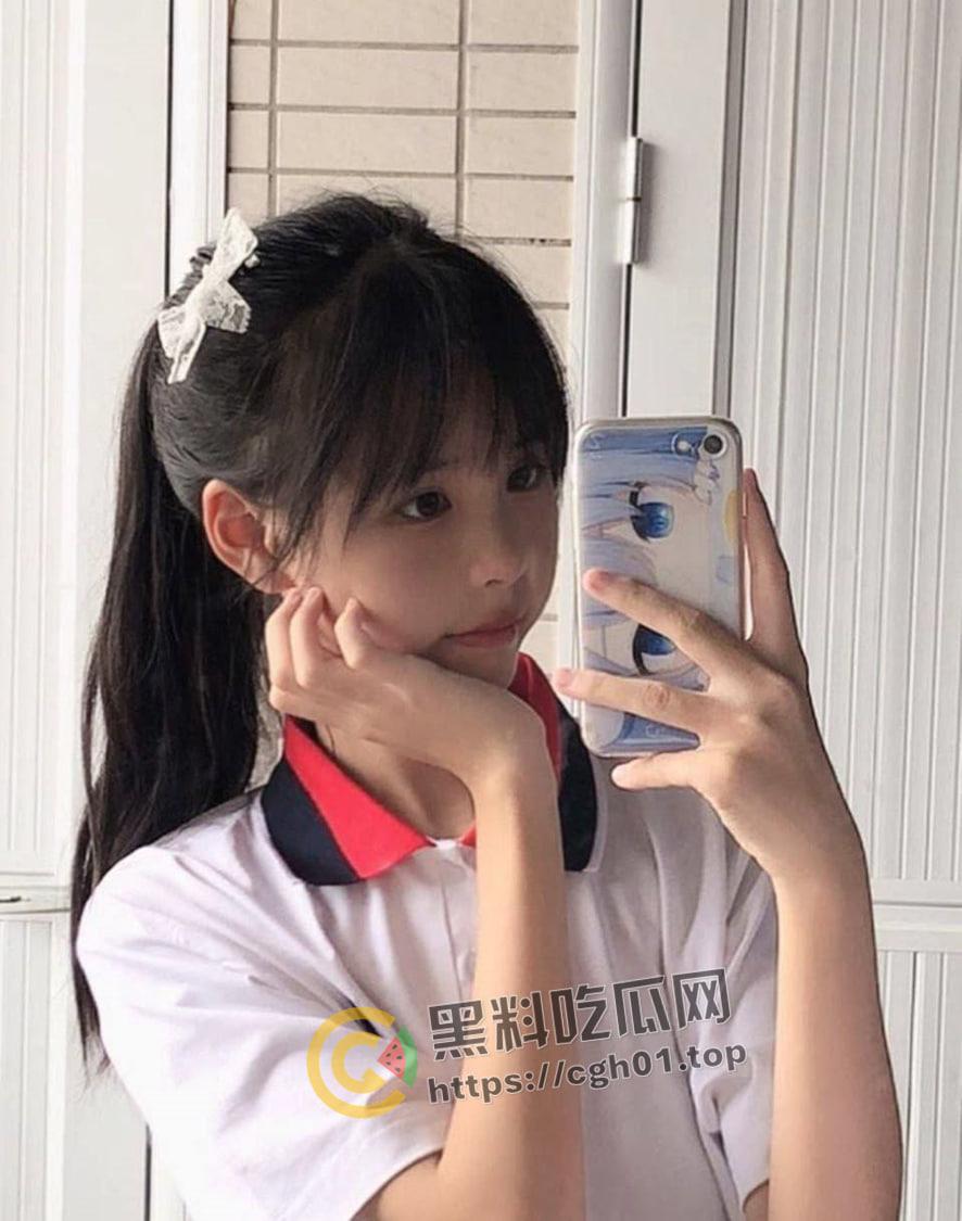 网盘重磅流出！高中萌妹的初体验 校服这不比丝袜还加攻速  第1张