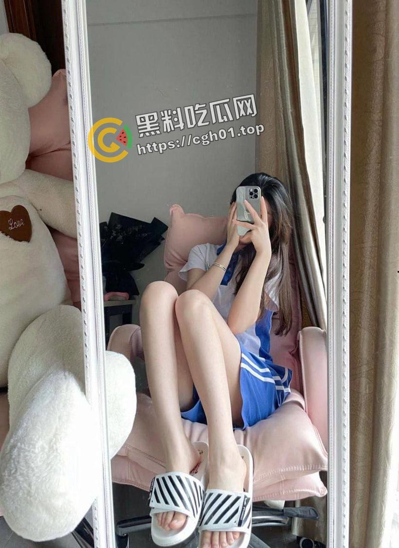 网盘重磅流出！高中萌妹的初体验 校服这不比丝袜还加攻速  第10张