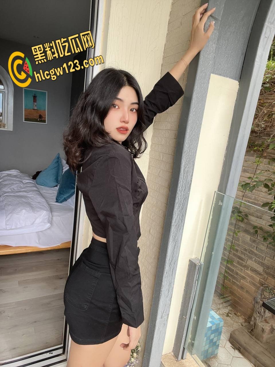 高冷学姐变骚浪母狗!黑白丝大长腿勾魂,富二代爆操后入,含着JB直流口水 ! 第4张 高冷学姐变骚浪母狗!黑白丝大长腿勾魂,富二代爆操后入,含着JB直流口水 ! 第4张