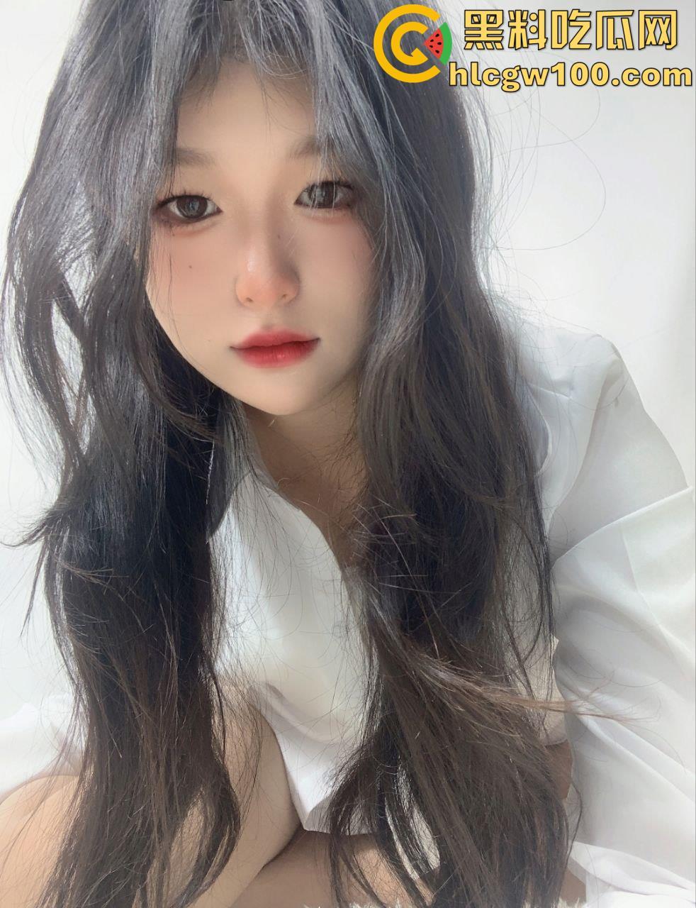 推特女菩萨【桃谷若姬子】露脸反差唯美COS，洛丽塔搭配白丝黑丝，展示粉嫩鲍鱼  第23张