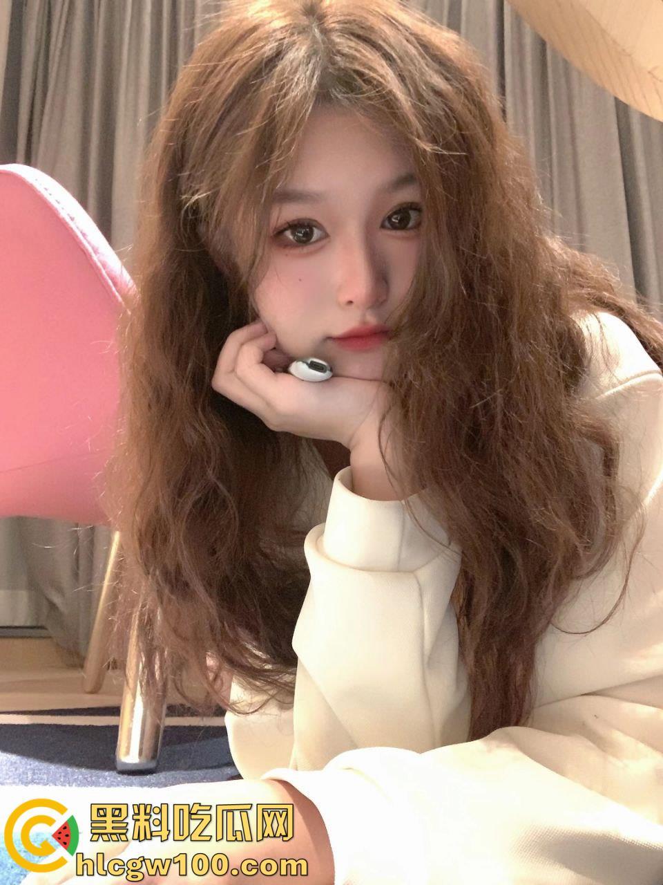 推特女菩萨【桃谷若姬子】露脸反差唯美COS，洛丽塔搭配白丝黑丝，展示粉嫩鲍鱼  第44张