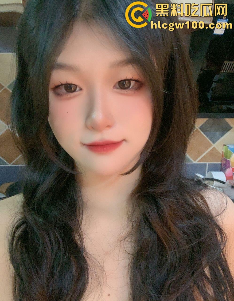 推特女菩萨【桃谷若姬子】露脸反差唯美COS，洛丽塔搭配白丝黑丝，展示粉嫩鲍鱼  第67张