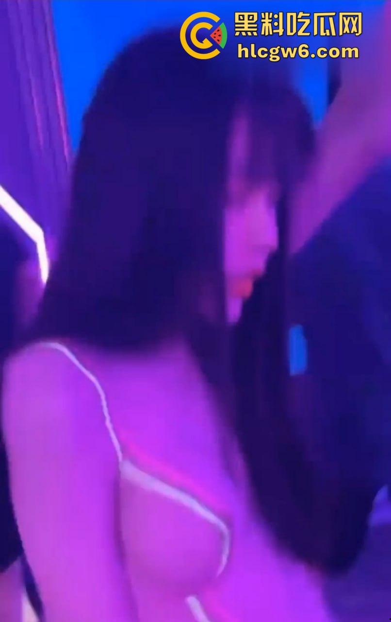 KTV坐台女包间骚操作全解析！口交、做爱、裸舞样样全 公共场合直接开车 商K玩法科普让你打开新世界！  第9张