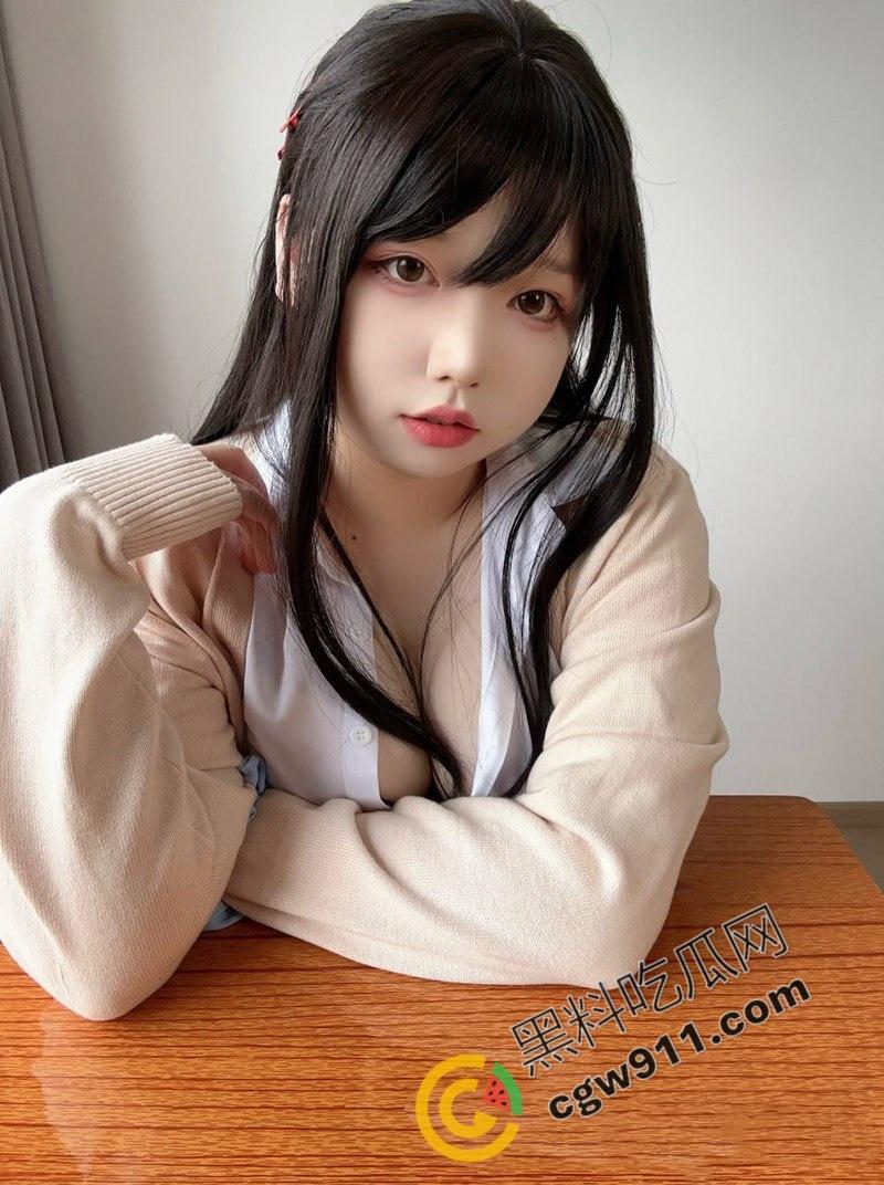 江西南昌大学校花【王欣欣】公然求包养!黑丝裹身白虎穴,翘臀肛塞诱金主,巨乳嫩尖,诱人度爆表 第5张 江西南昌大学校花【王欣欣】公然求包养!黑丝裹身白虎穴,翘臀肛塞诱金主,巨乳嫩尖,诱人度爆表 第5张