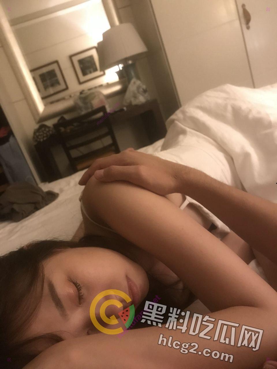 台湾新闻传播大学极品美女生活照与大尺度视频遭ICOLD外泄，床上表现让人惊叹！  第17张