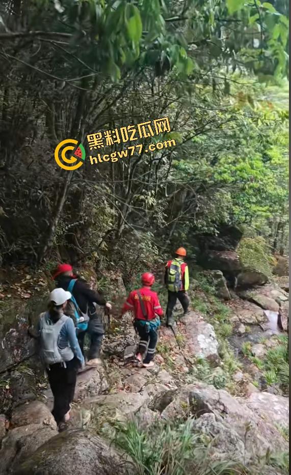 福建8岁男童邹某樽山中失踪,家属崩溃三日未眠,却有人借机发恐吓勒索短信孩子没找到,人性已经先烂透了! 第7张 福建8岁男童邹某樽山中失踪,家属崩溃三日未眠,却有人借机发恐吓勒索短信孩子没找到,人性已经先烂透了! 第7张