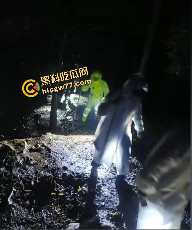 福建8岁男童邹某樽山中失踪,家属崩溃三日未眠,却有人借机发恐吓勒索短信孩子没找到,人性已经先烂透了! 第13张 福建8岁男童邹某樽山中失踪,家属崩溃三日未眠,却有人借机发恐吓勒索短信孩子没找到,人性已经先烂透了! 第13张