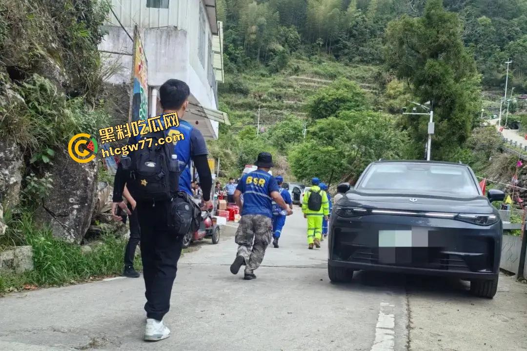 福建8岁男童邹某樽山中失踪,家属崩溃三日未眠,却有人借机发恐吓勒索短信孩子没找到,人性已经先烂透了! 第18张 福建8岁男童邹某樽山中失踪,家属崩溃三日未眠,却有人借机发恐吓勒索短信孩子没找到,人性已经先烂透了! 第18张