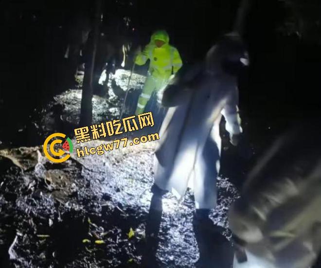 福建8岁男童邹某樽山中失踪,家属崩溃三日未眠,却有人借机发恐吓勒索短信孩子没找到,人性已经先烂透了! 第29张 福建8岁男童邹某樽山中失踪,家属崩溃三日未眠,却有人借机发恐吓勒索短信孩子没找到,人性已经先烂透了! 第29张