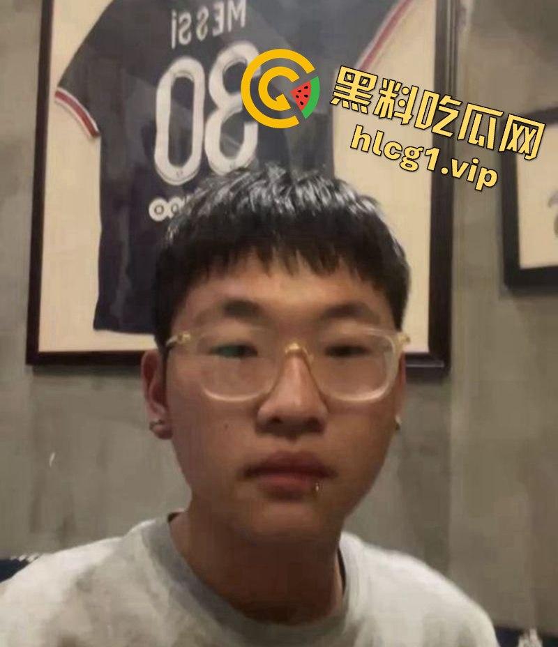 南京滚圈渣男大曝光！未成年男公狗陈兆新脚踏多条船，前任揭穿渣行震惊全网  第6张