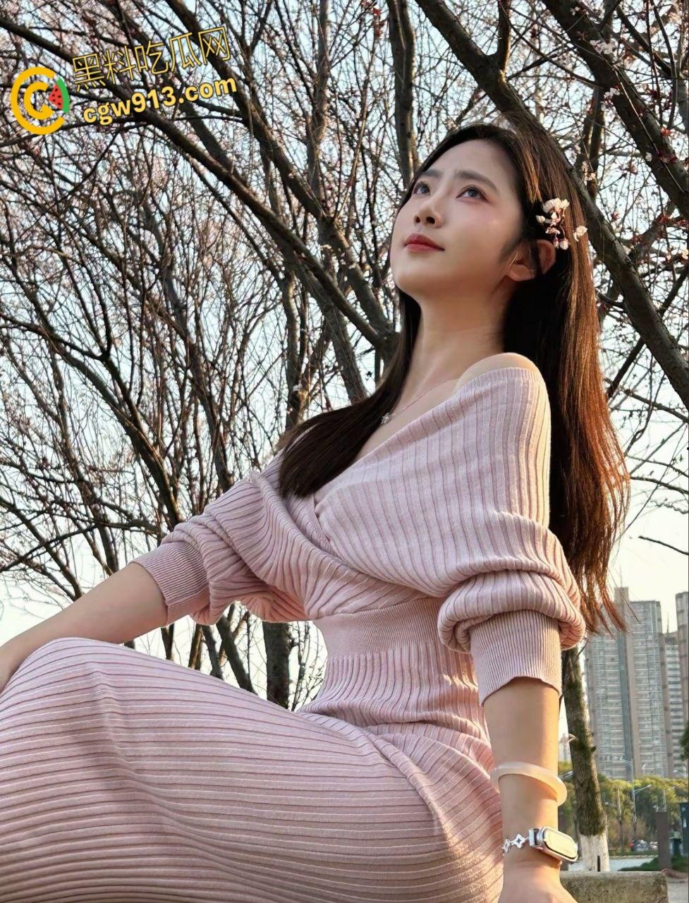 山东理工大学高颜值御姐【郑悦】，恋爱期间出轨偷情，被体育生大屌后入折服，还被炮友发小视频给男友！  第2张