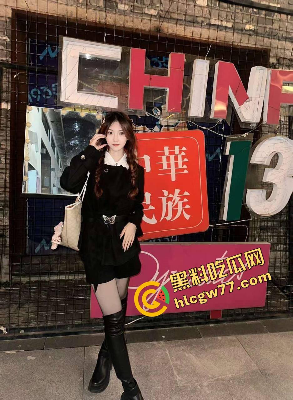 邯郸高颜值理发店小妹【兔兔】学徒眼镜骚货,天然喜欢捆绑调教,越绑越湿,骚穴夹得翻红抽搐! 第7张 邯郸高颜值理发店小妹【兔兔】学徒眼镜骚货,天然喜欢捆绑调教,越绑越湿,骚穴夹得翻红抽搐! 第7张