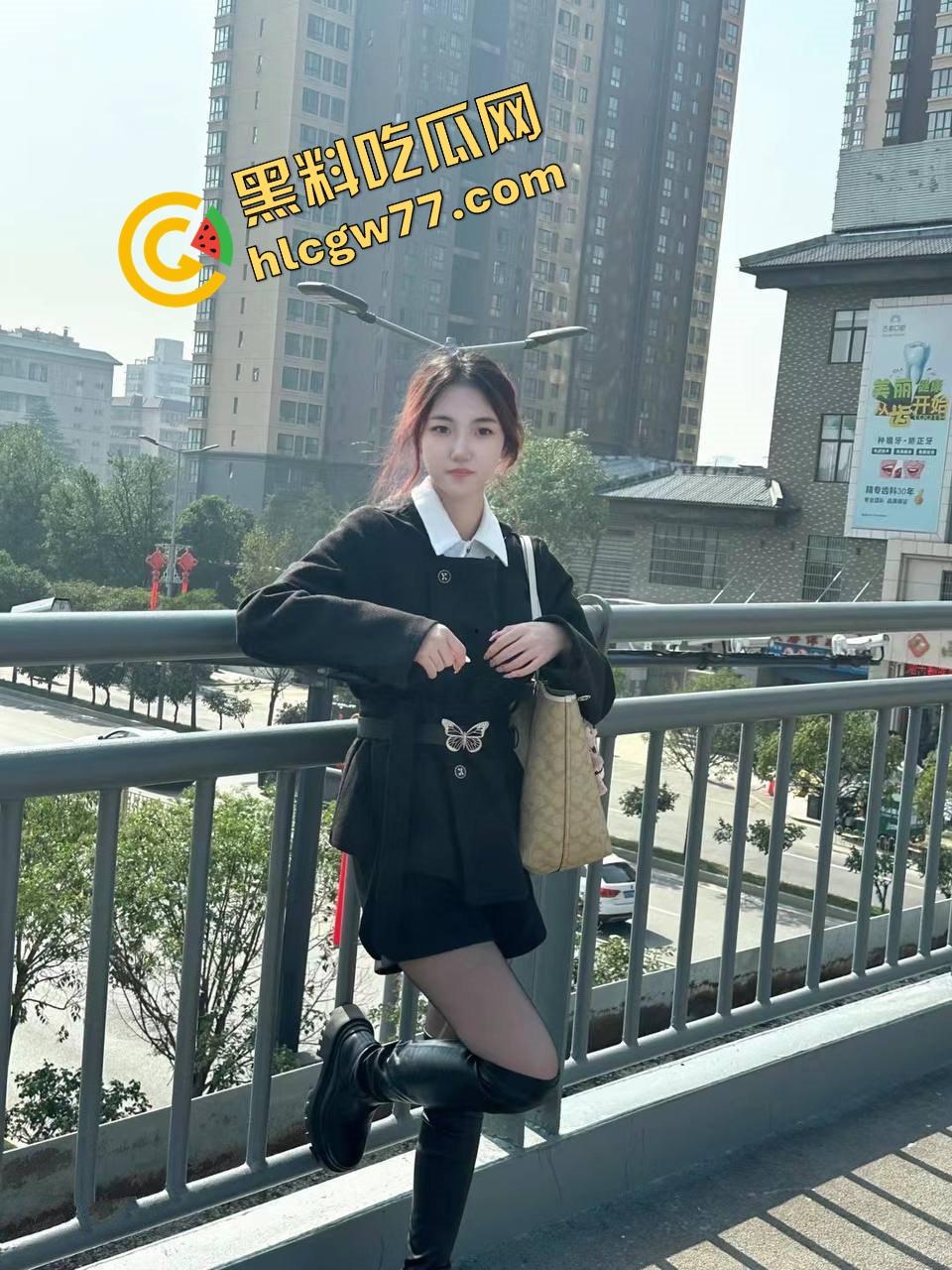 邯郸高颜值理发店小妹【兔兔】学徒眼镜骚货,天然喜欢捆绑调教,越绑越湿,骚穴夹得翻红抽搐! 第8张 邯郸高颜值理发店小妹【兔兔】学徒眼镜骚货,天然喜欢捆绑调教,越绑越湿,骚穴夹得翻红抽搐! 第8张